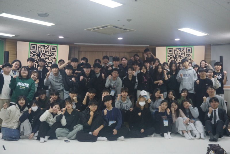 단체사진 1.jpeg